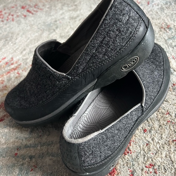 Chaco loafers woman’s 11 black like new - Picture 3 of 5